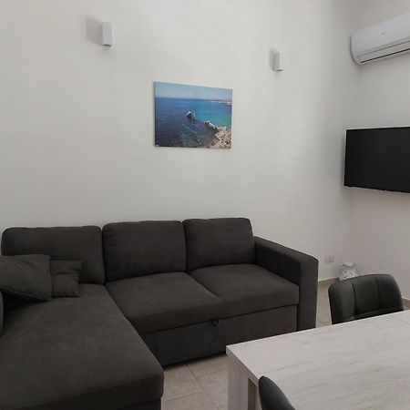 Levante تيراسيني المظهر الخارجي الصورة
